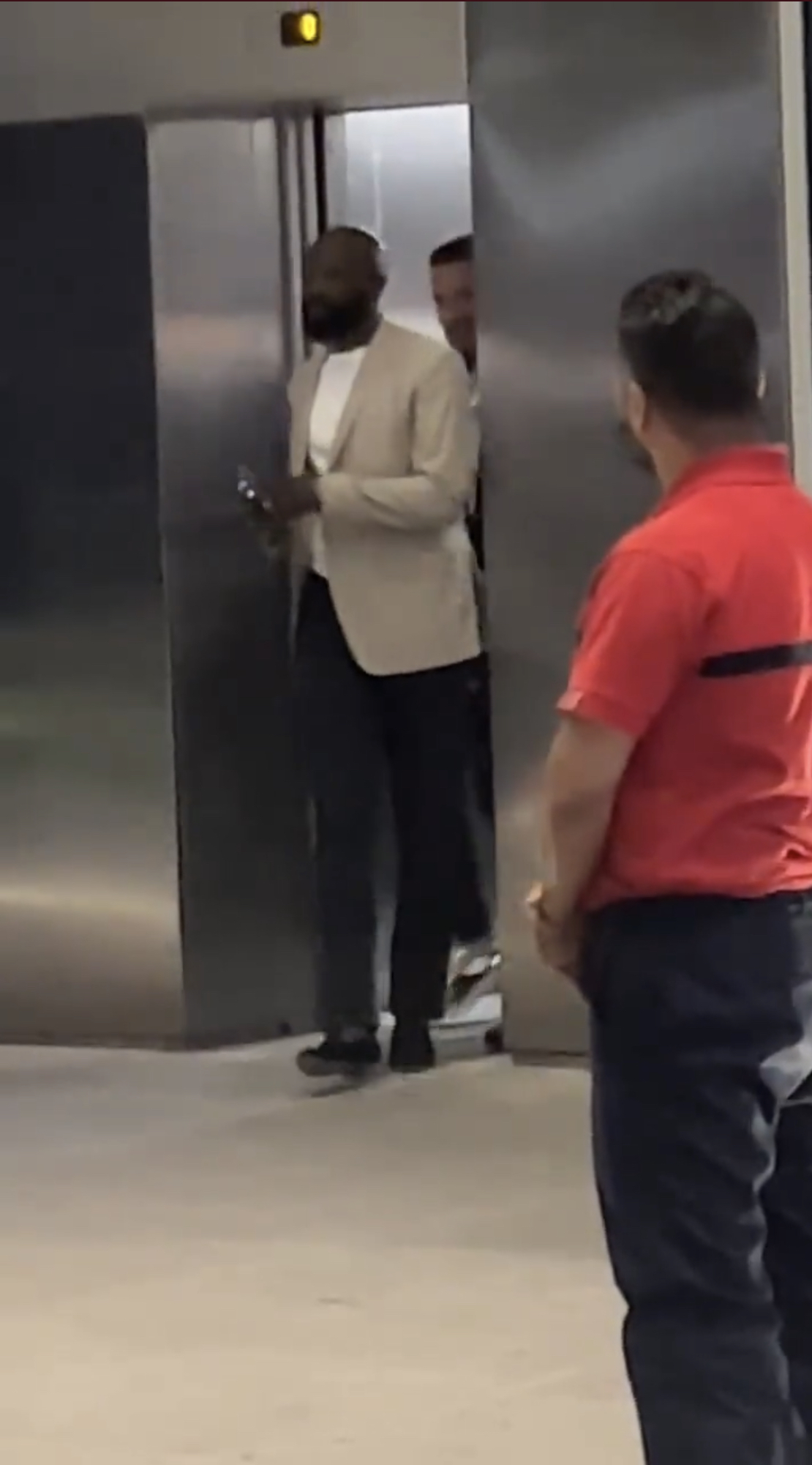 VIDEO : une future recrue est arrivee à la Factory