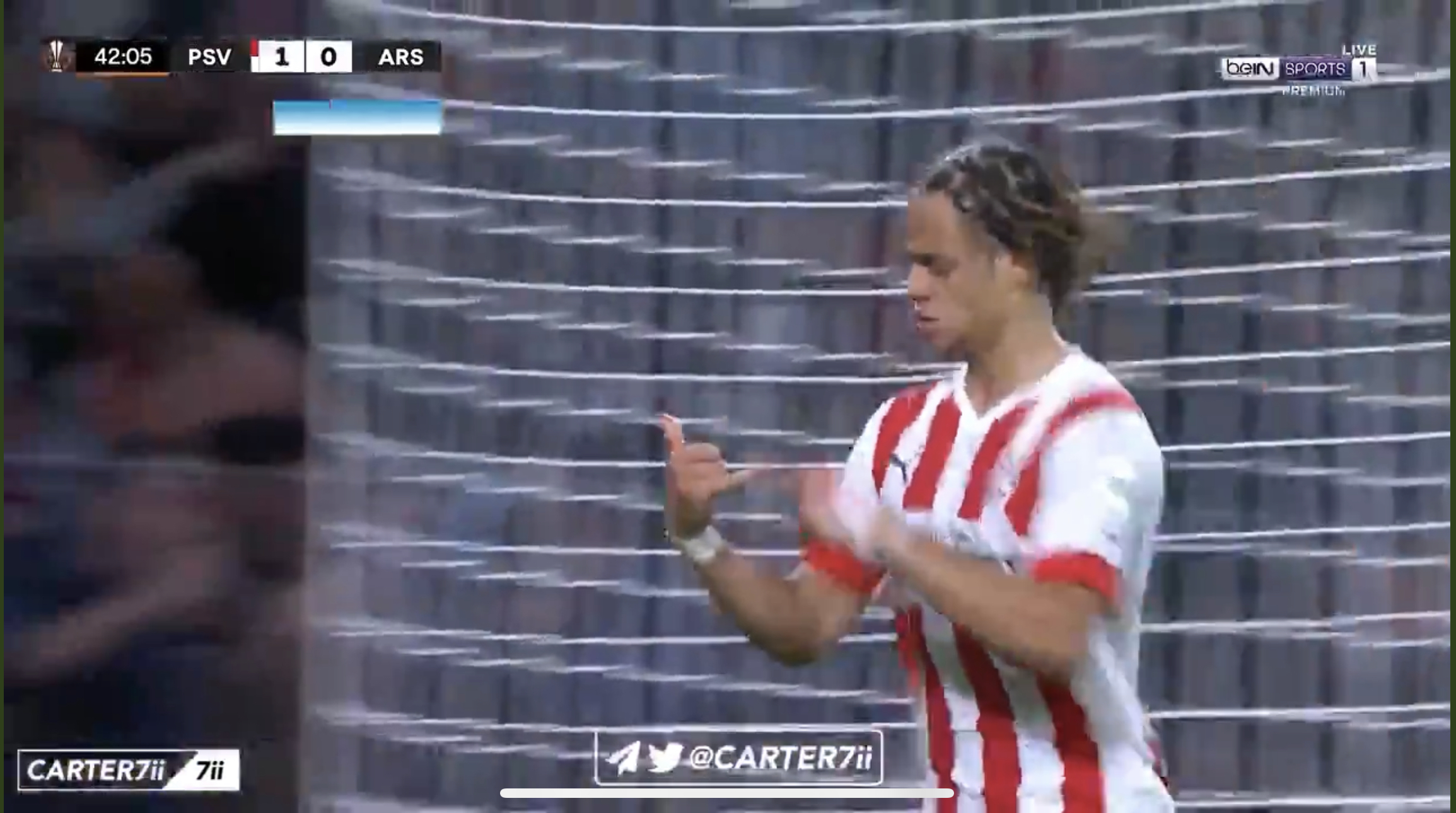 VIDEO : Le but incroyable de Xavi Simons avec le PSV !