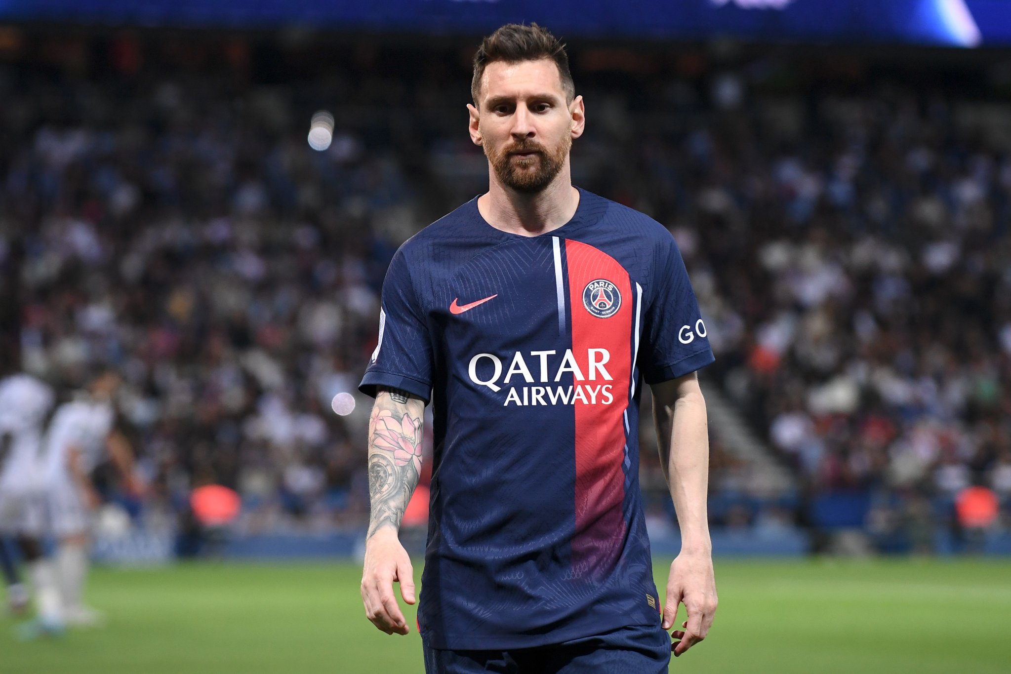 Le tacle ÉNORME de Messi sur son passage au PSG