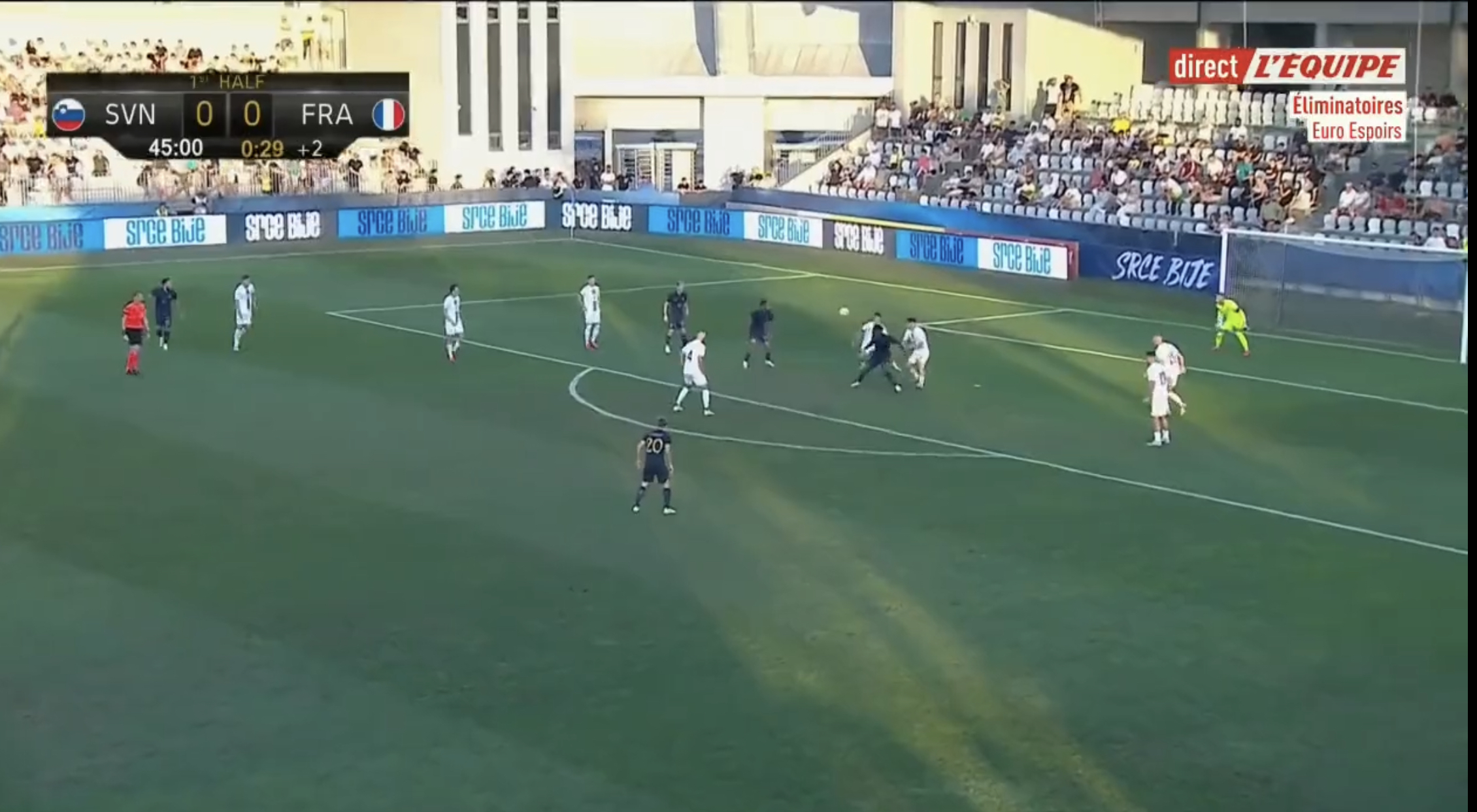 VIDÉO : Le super but de Barcola avec les bleus !