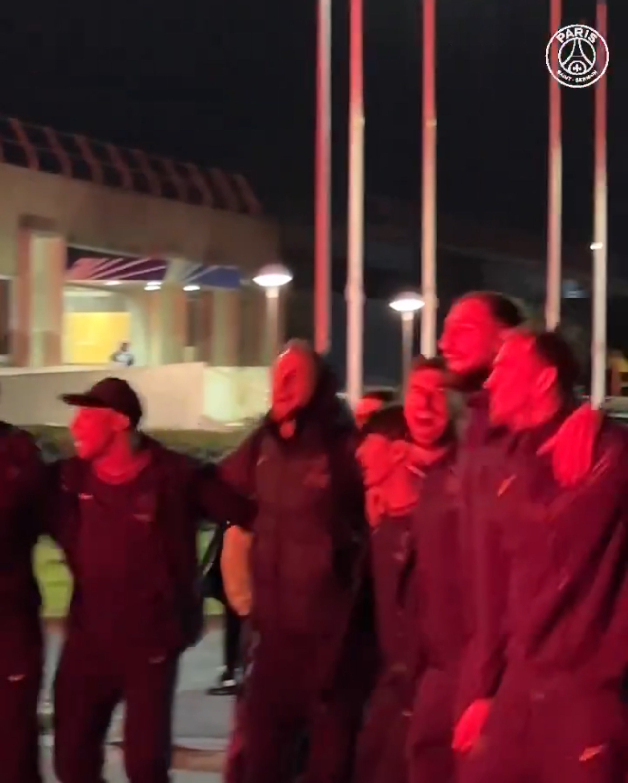 (Vidéo) Les Parisiens ont été accueilli en héros au Bourget !