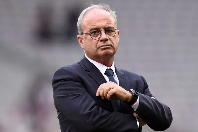 Le PSG et l’Ajax négocient un transfert surprise !