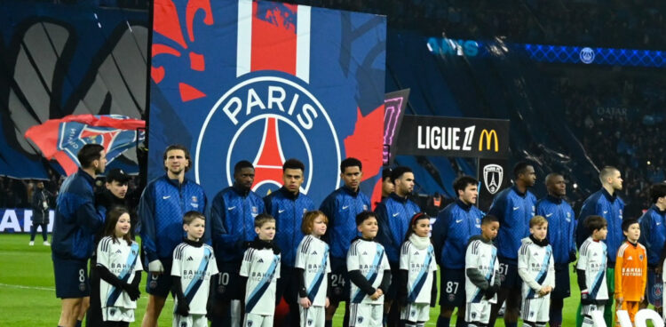 Mercato : Un cadre du milieu de terrain déjà sur le départ ? Son agent lâche une bombe !