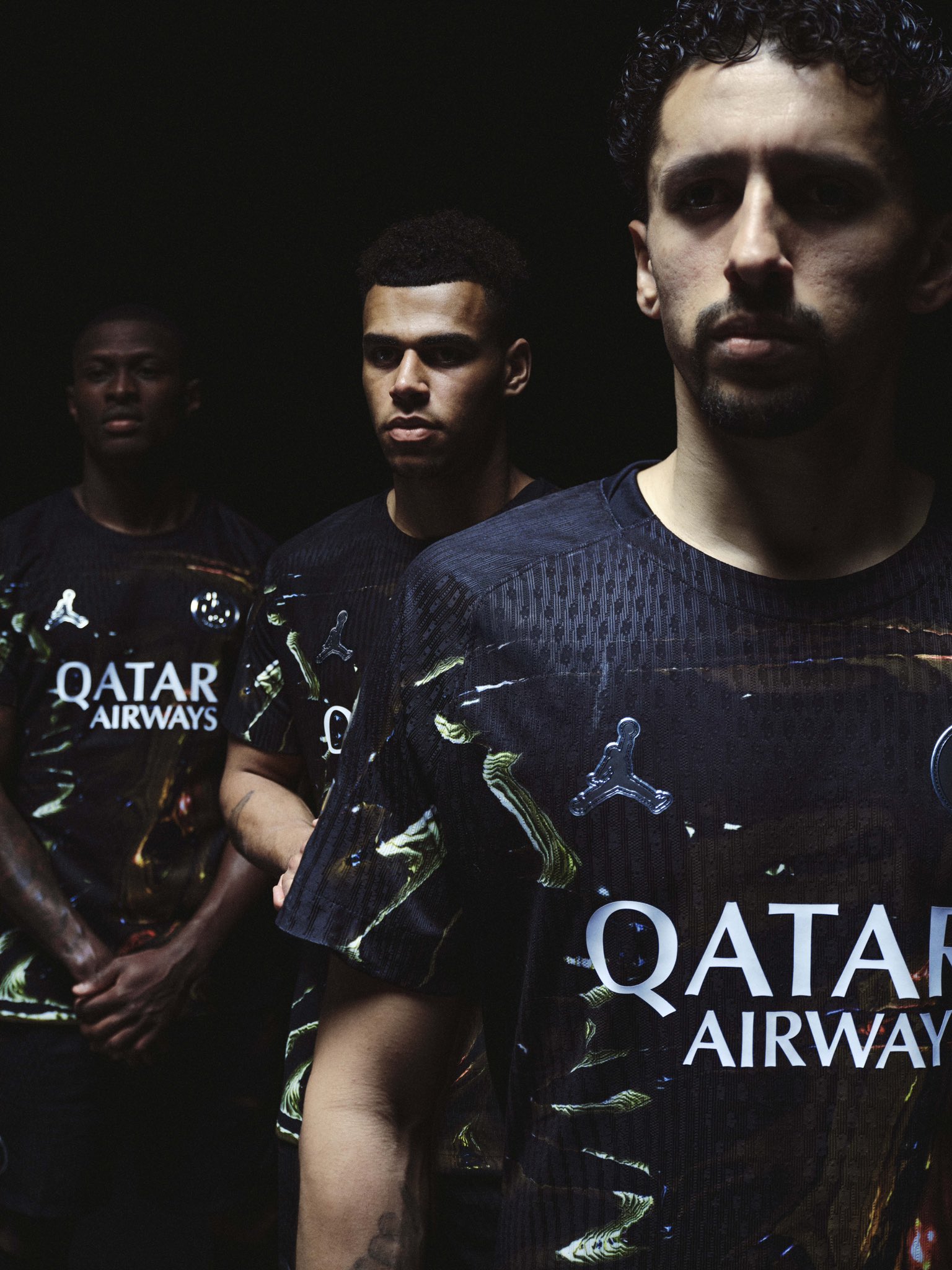 Le PSG officialise son nouveau maillot pour affronter Chelsea !
