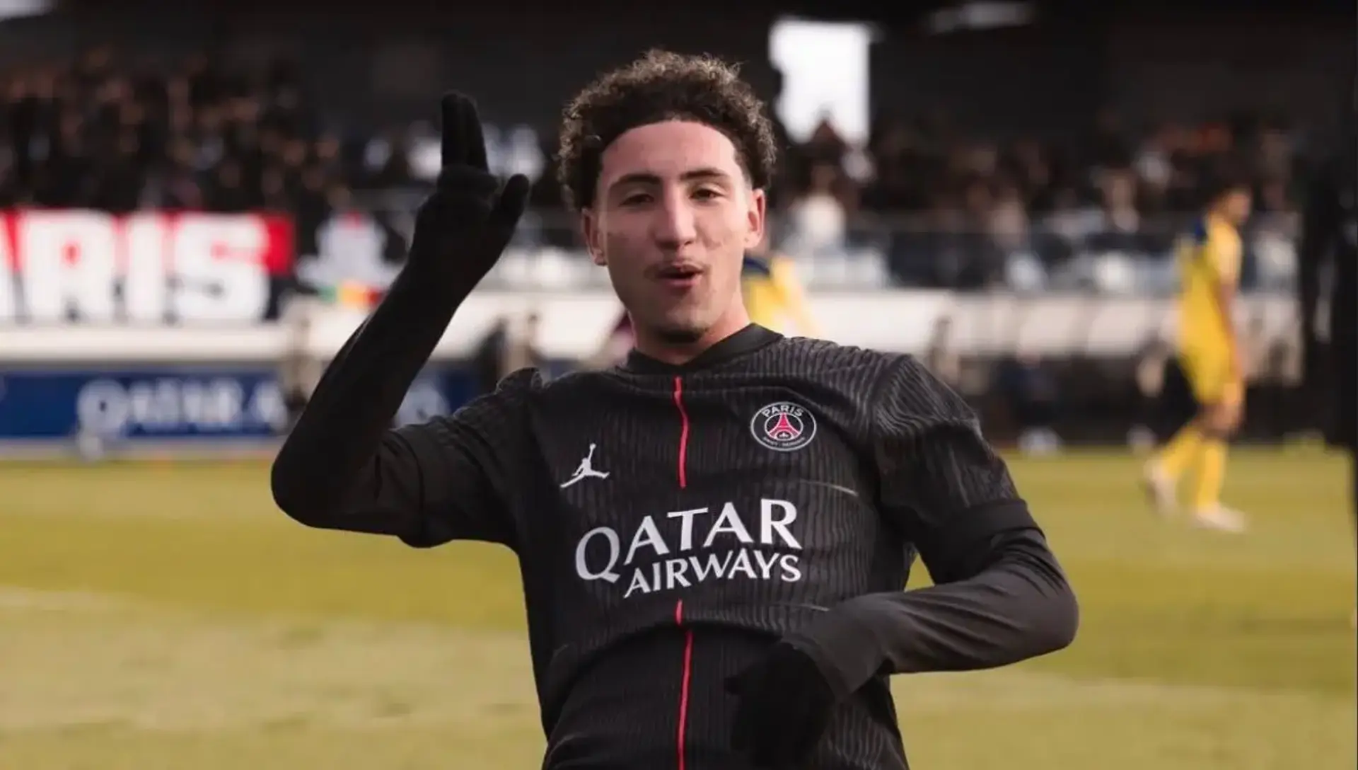 Adam Ayari repousse un cador européen pour le PSG !