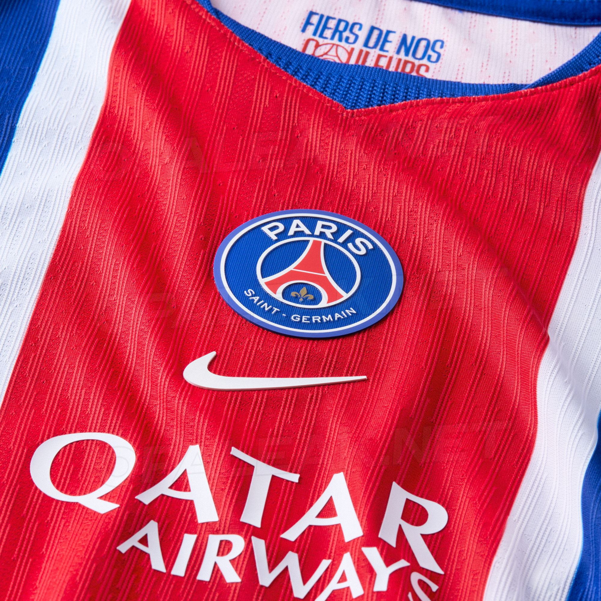 Nouveau maillot PSG 2026/2027 : On en sait enfin plus sur le design du dos !