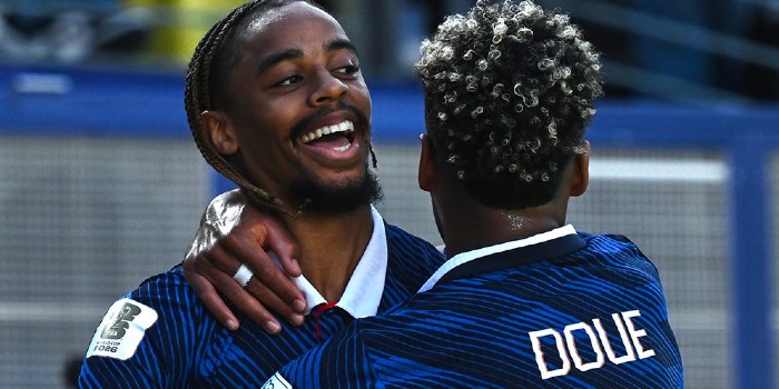 MERCATO : Le PSG tape du poing sur la table pour Bradley Barcola !