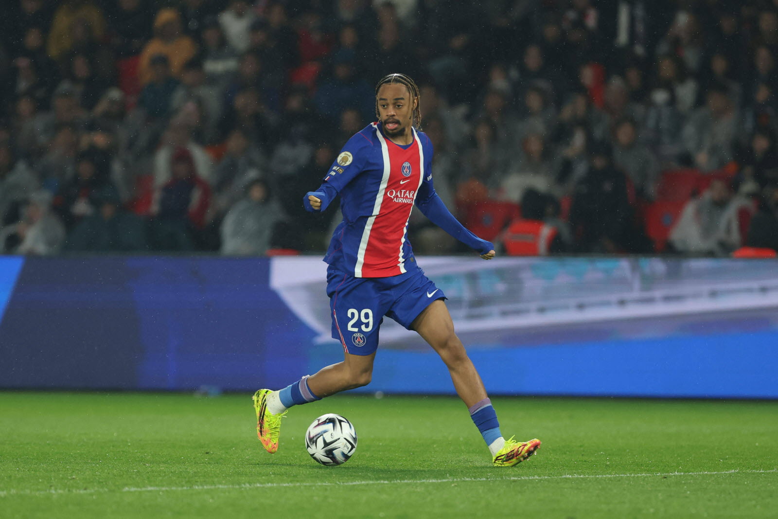 La direction du PSG a pris sa décision pour Bradley Barcola !