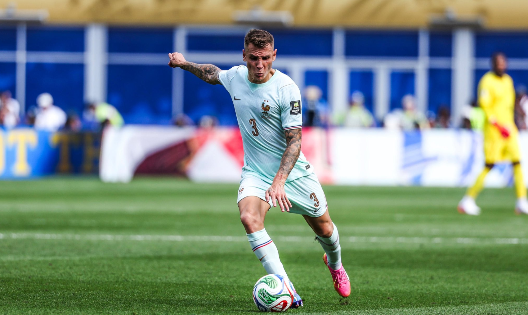 Mercato : Le PSG active la clause de Lucas Digne, retour imminent au Parc !