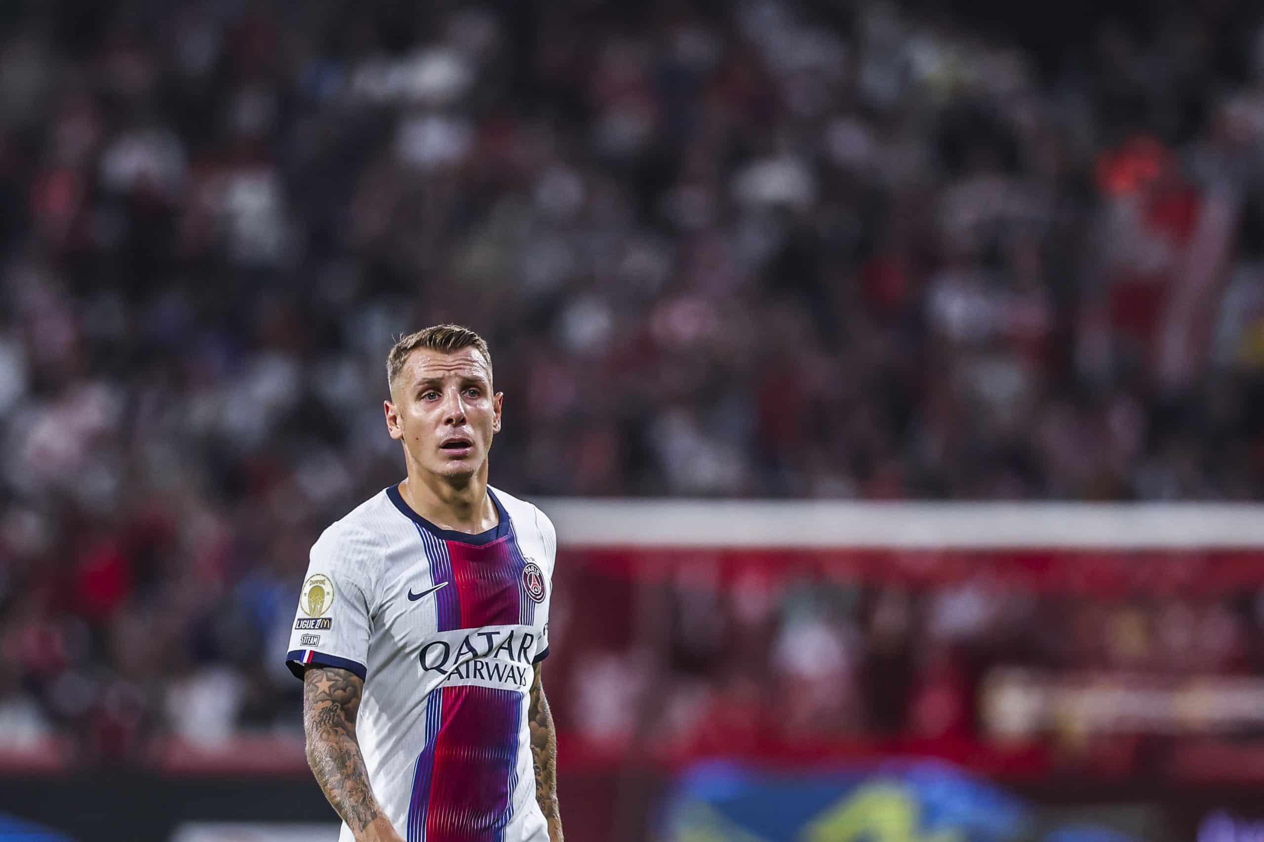 PSG – Monaco : Pourquoi Lucas Digne est envoyé en tribunes par Luis Enrique