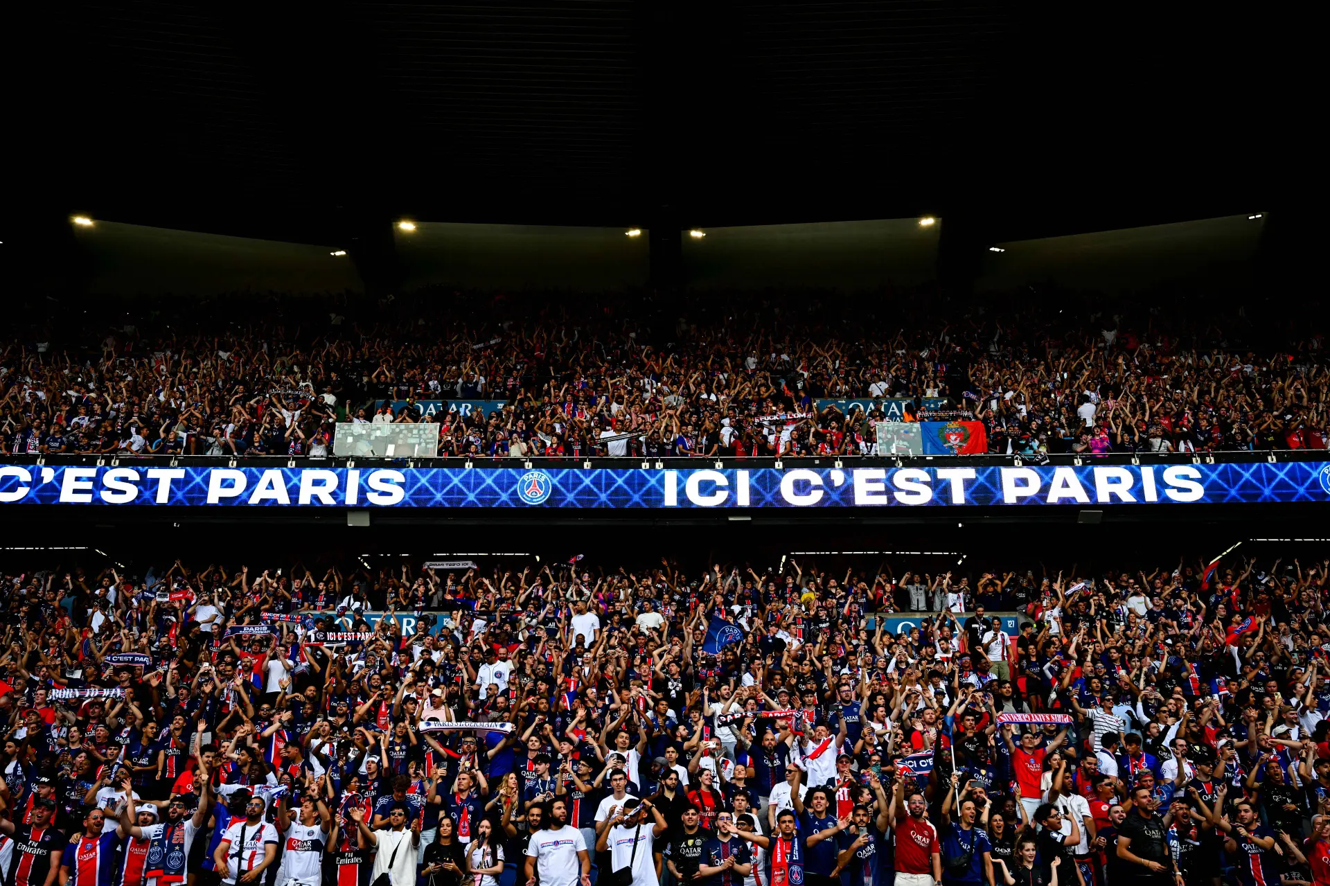 Le PSG banni 80 supporters du Parc des Princes !