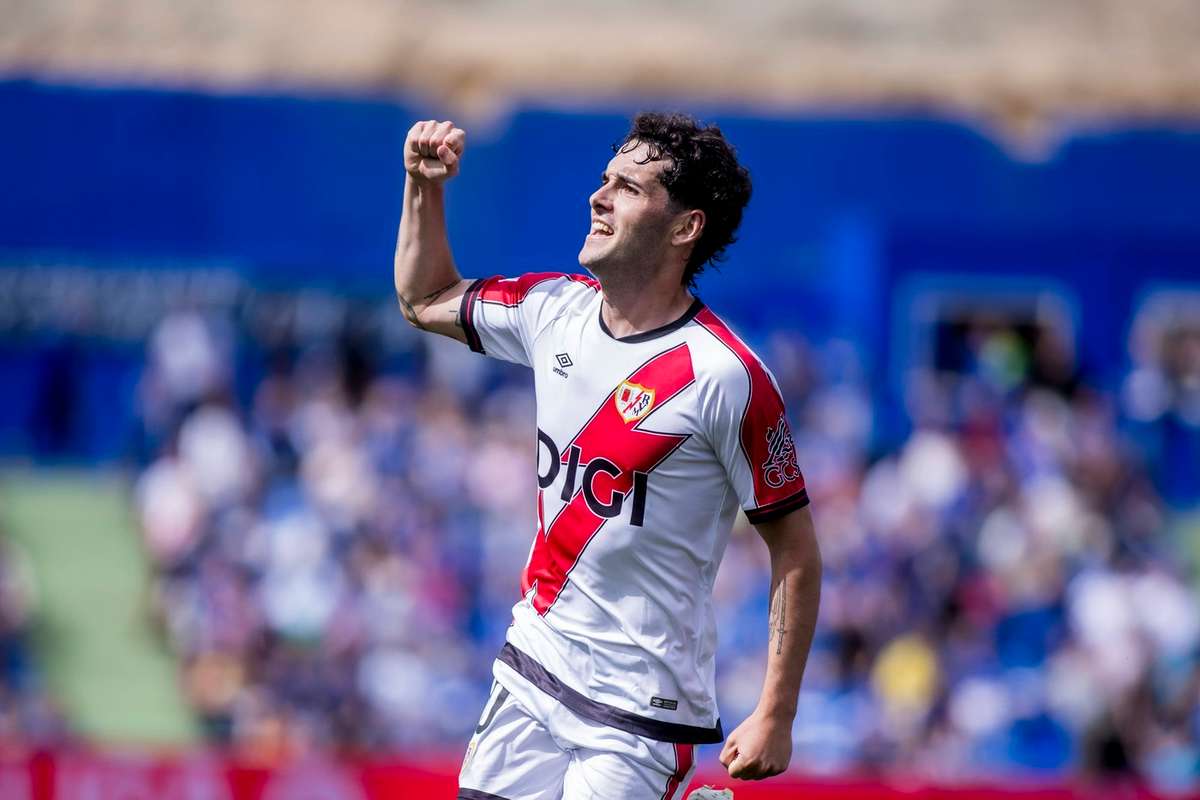 Luis Enrique surveille Sergio Camello !