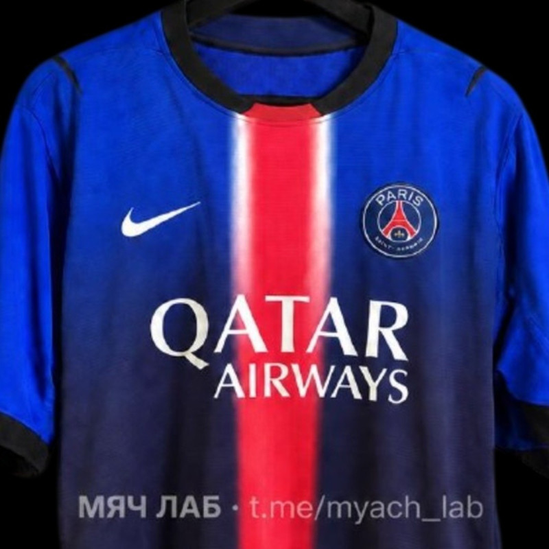 Nouveau cliché du futur maillot du PSG 2027/2028 !